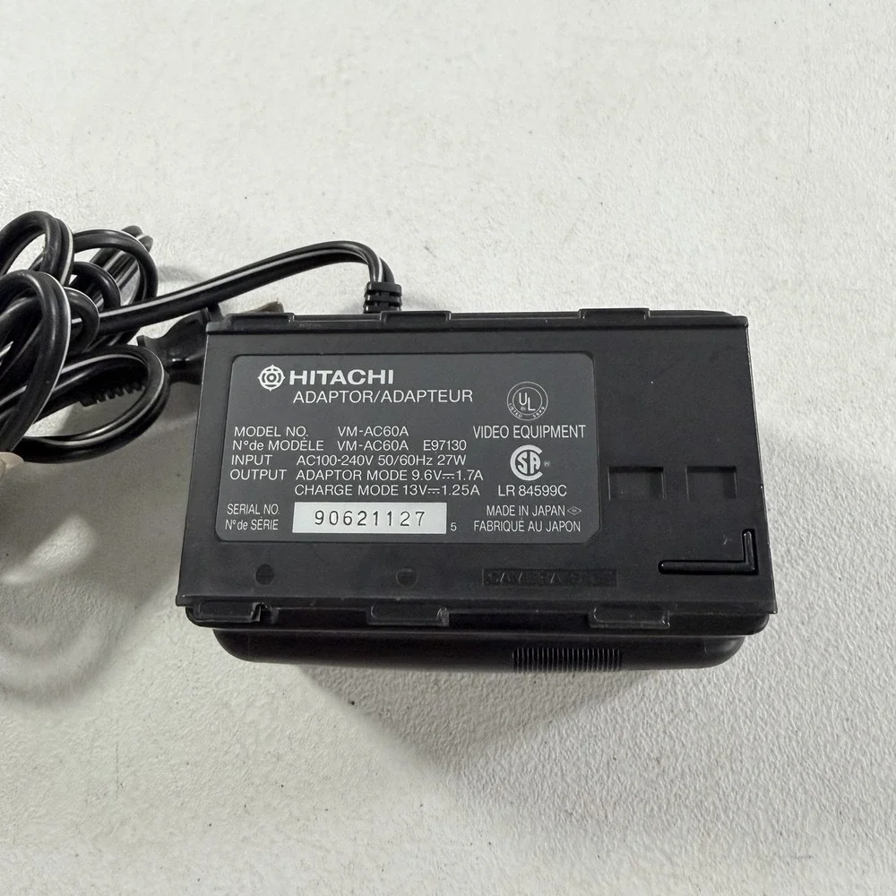 Hitachi VM-AC60A Camcorder Battery Charger Power Supply Adaptor TESTED WORKING